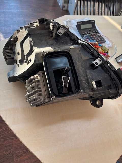 преден десен фар за мерцедес C 220-W205 .2019г