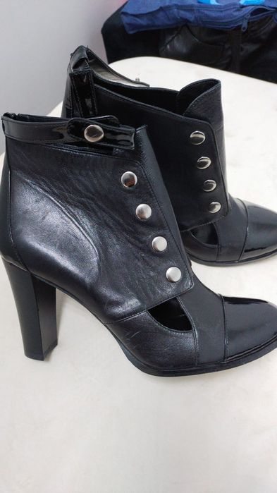 Продам ботильоны Буттеро оригинал.