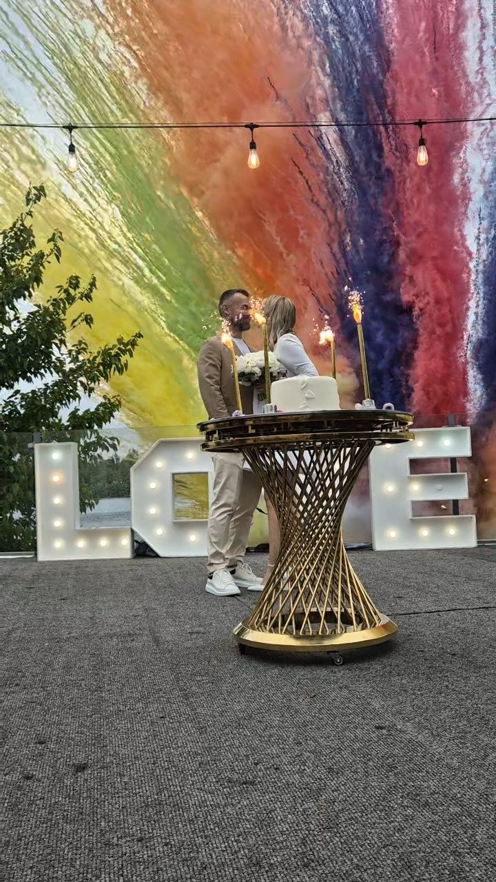 Artificii colorate, artificii de zi și de seara