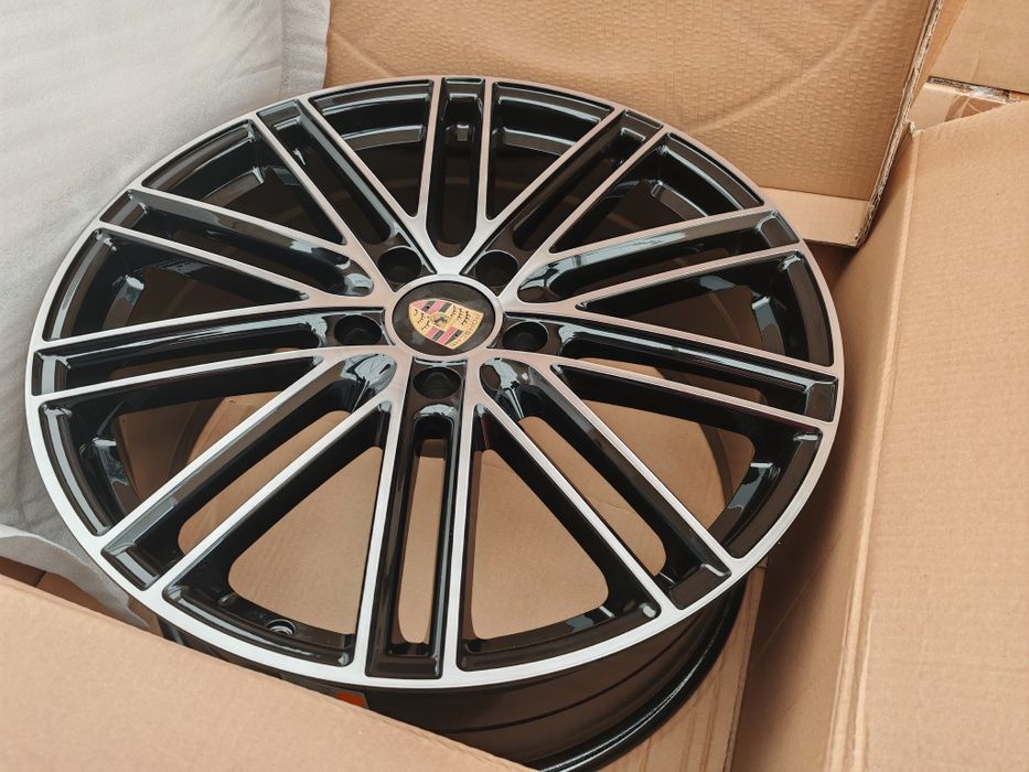 vand jante de aliaj pentru Porsche Cayenne pe 21 marca RC wheels