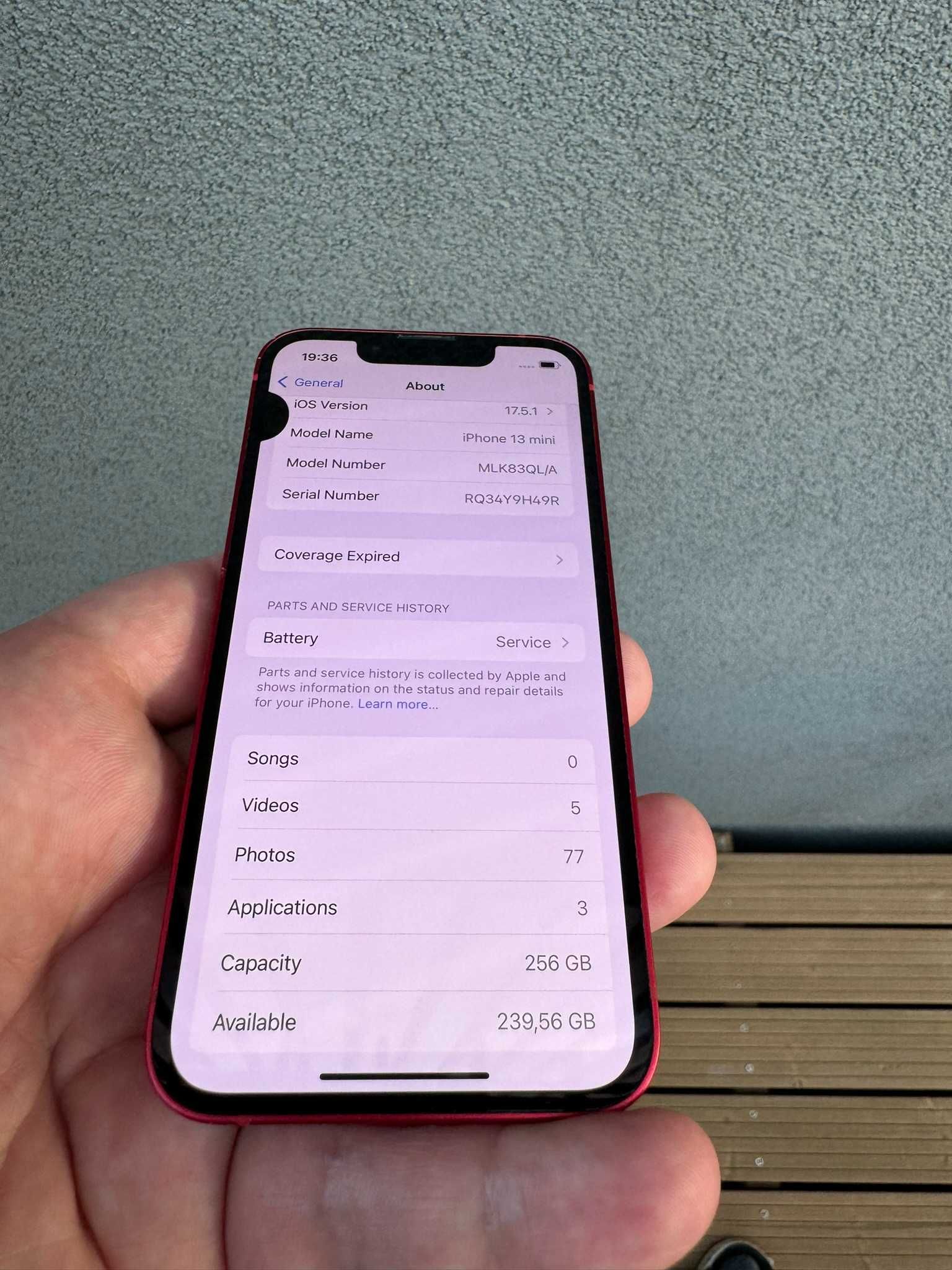 iPhone 13 mini (product)red 256GB pt piese