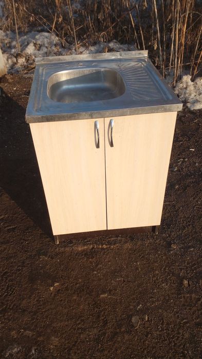 Раковина нержавеющей стали со шкафом как на фото 600/600 мм 10000тн