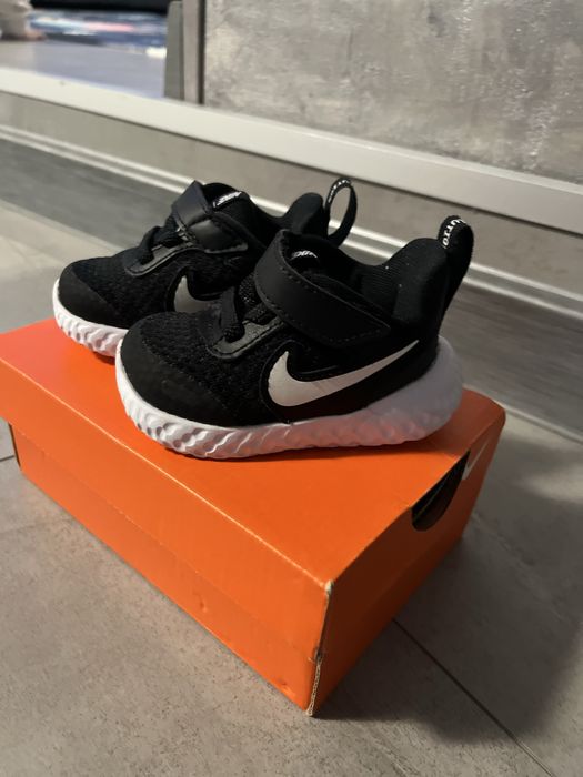 Бебешки маратонки Nike