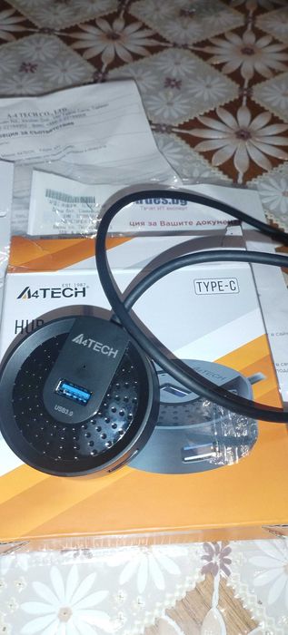 Продавам нов HUB -30C  на 4TECH-type c ,гаранция