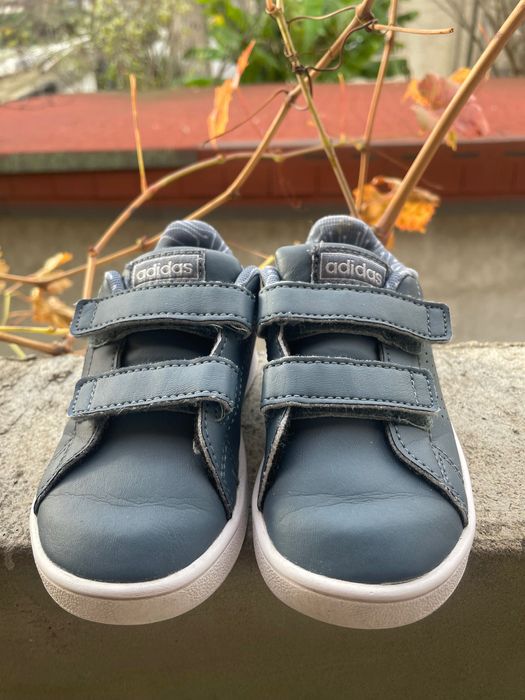 Adidas маратонки р23