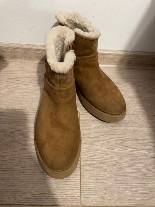 Cizme ugg doua purtari