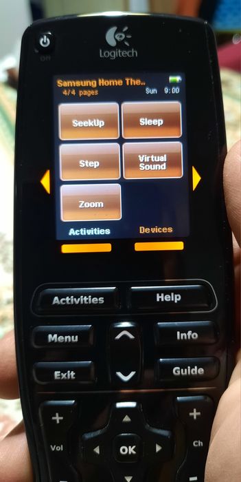 Vand telecomanda universala Logitech Harmony