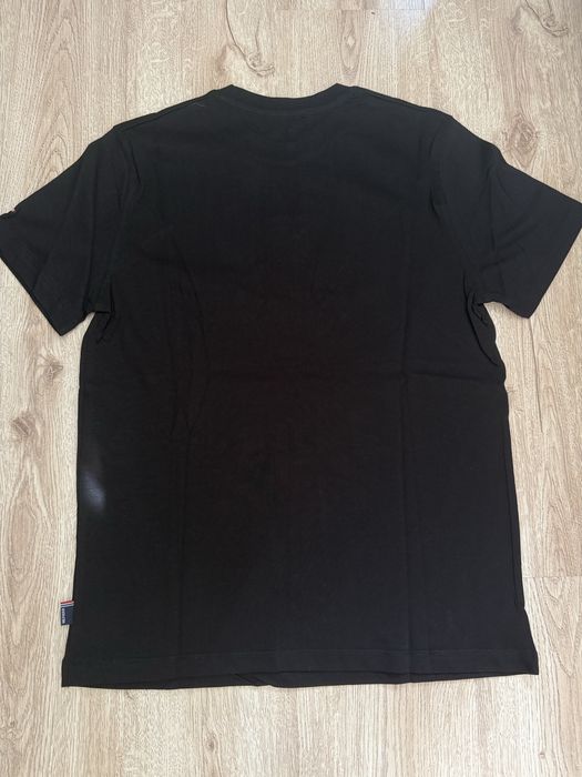 Нова тениска Tommy Hilfiger