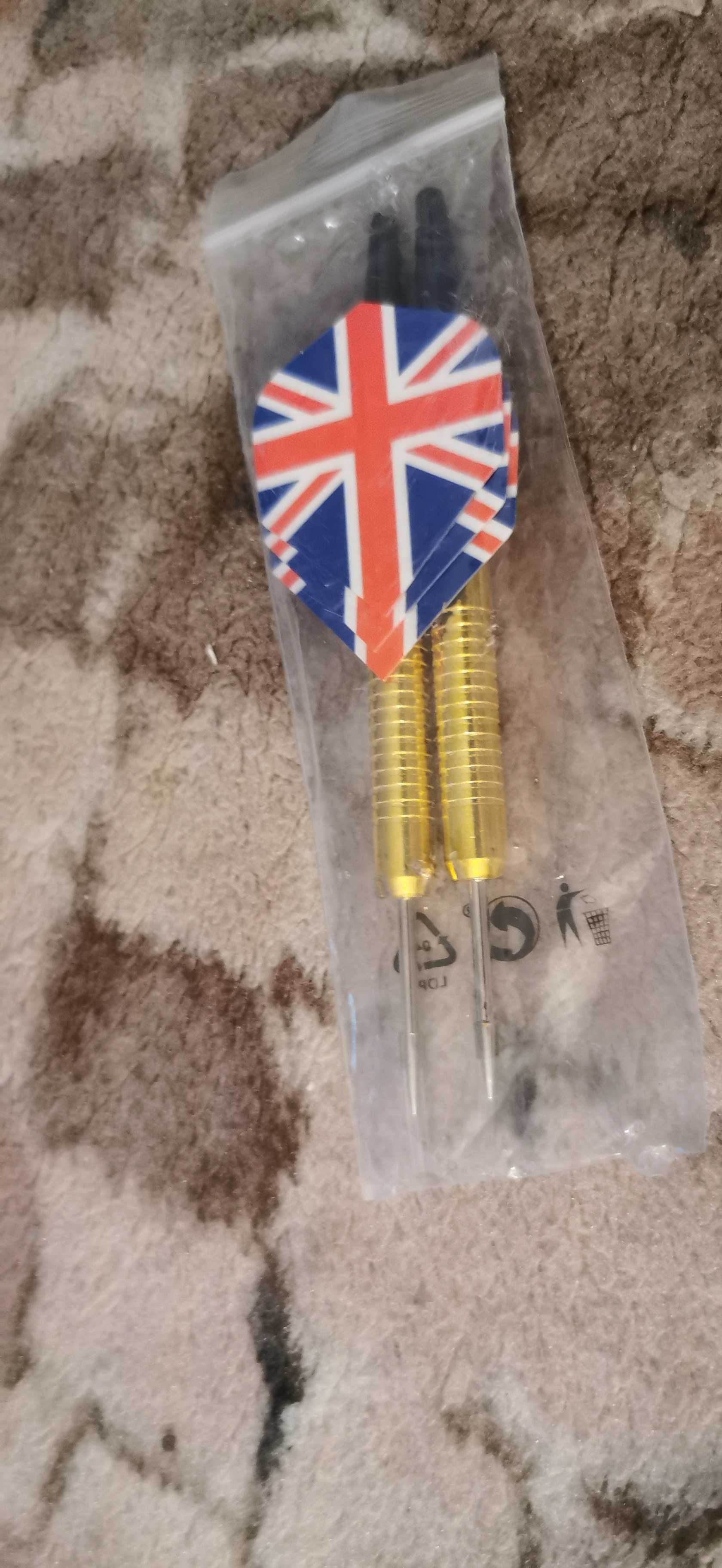 sageti din metal  darts