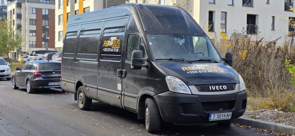 Бус под наем Iveco MAXI