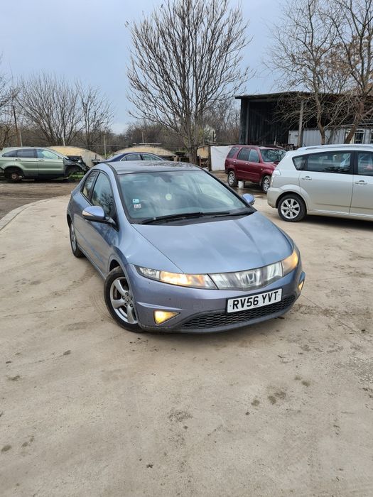 Хонда сивик 2.2 дизел НА ЧАСТИ