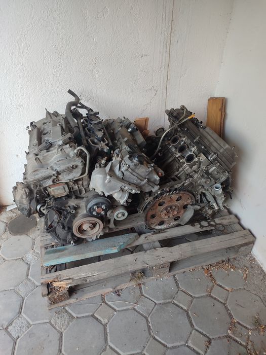 Продам два мотора от Лексуса RX350