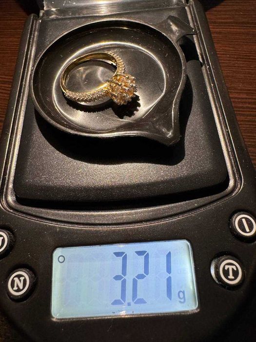 Золото кольцо 585