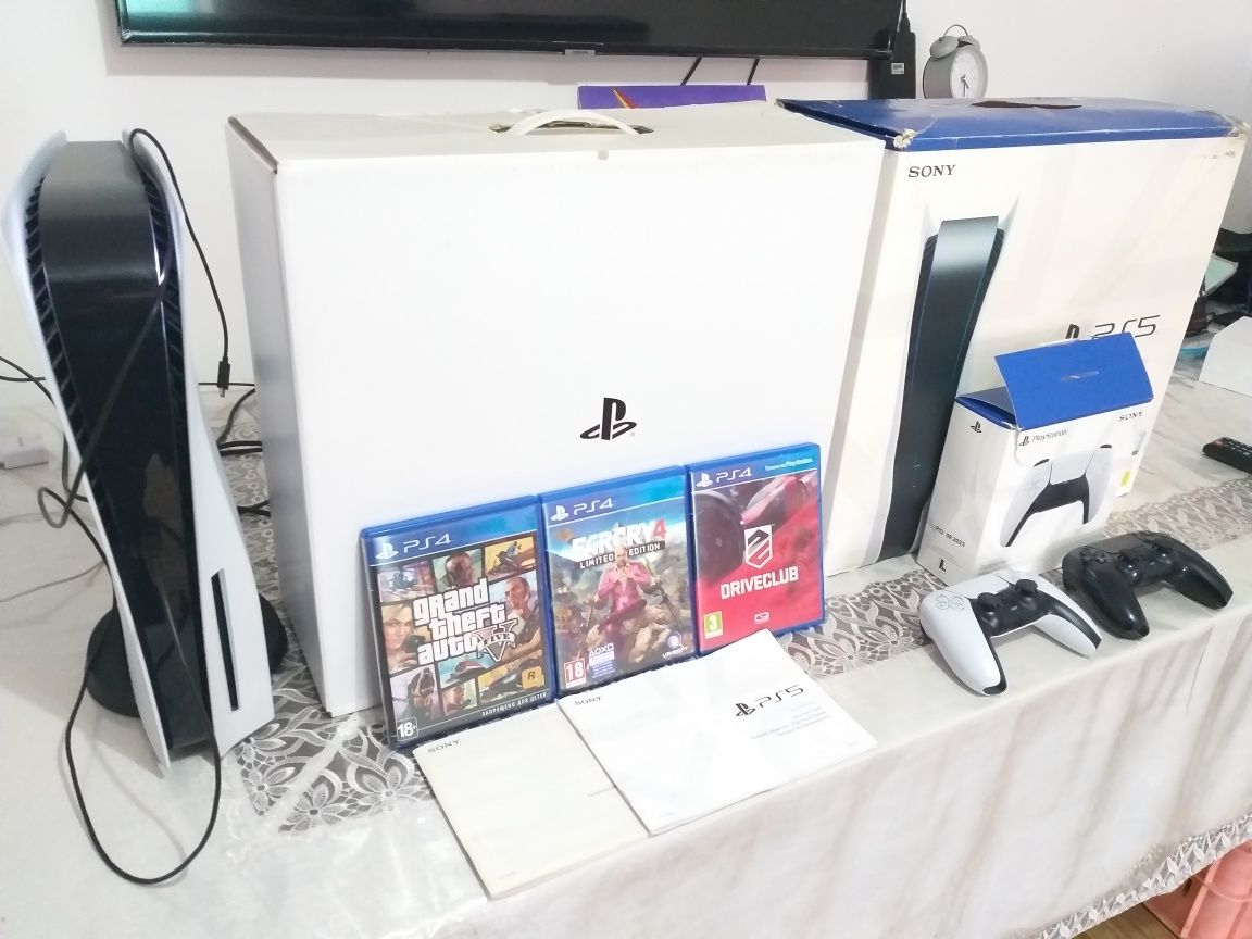 PS5 в отличном состоянии