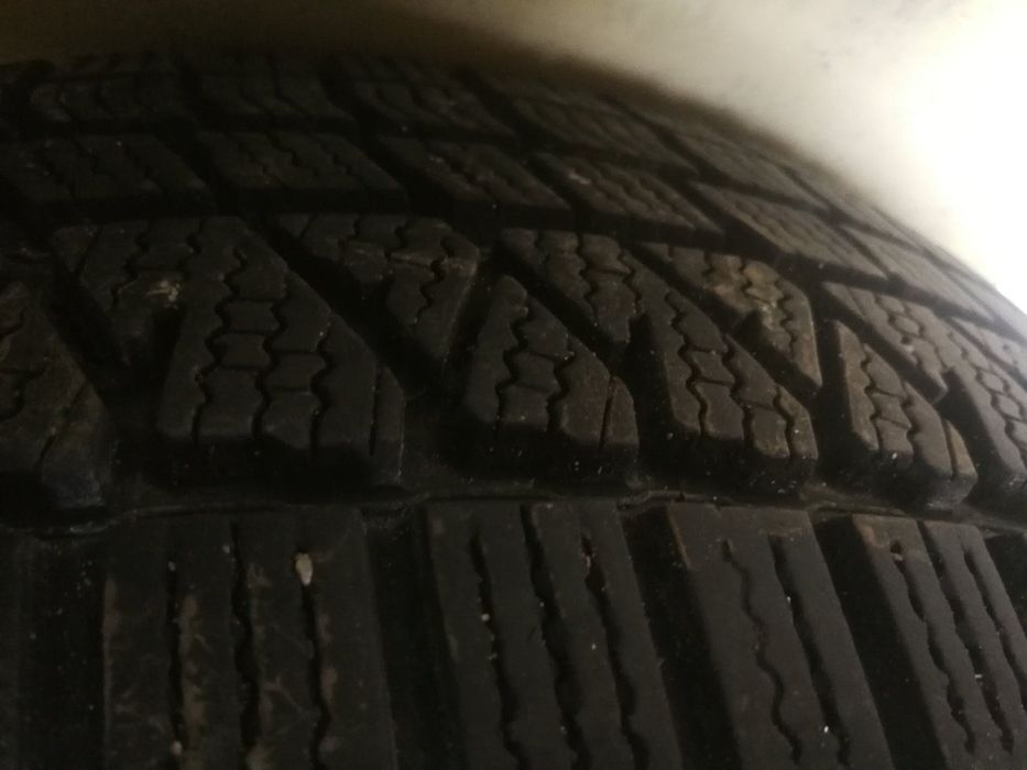 4 зимни гуми Kumho 215/60 R17 3121