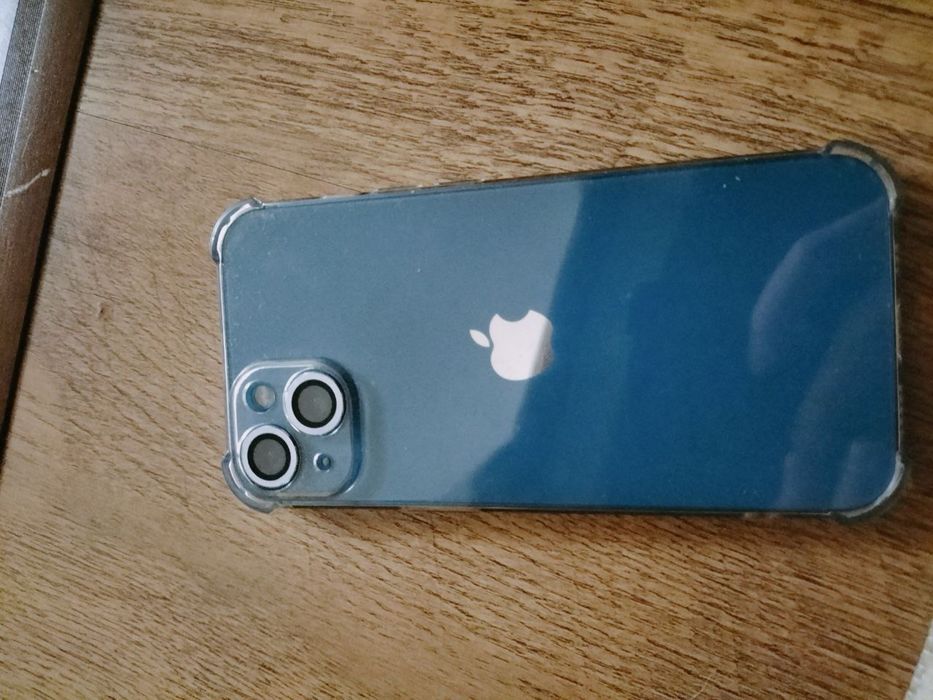 Iphone 13 с замененым экраном.Обмен на консоль,портативка или телефон.