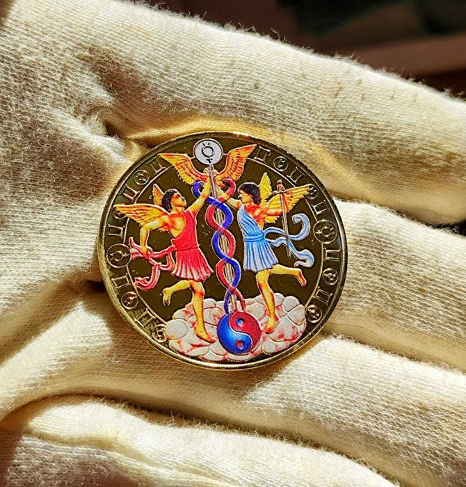 Страхотен комплект сувенири  –  12 Зодиакални знаци!