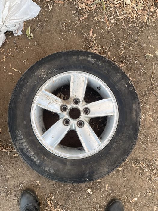 Продам титанку с покрышкой R 15