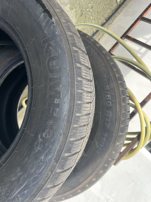 Зимни гуми Kumho 255 60 17