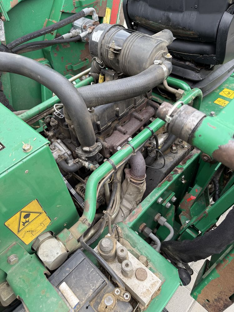 Tractor-Tractoras gazon-iarba Ransomes 951d - disel - 4x4 - impecabil