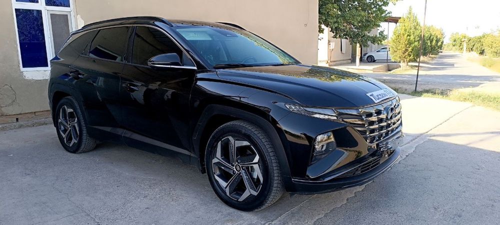 Хундай Туксон 2.5 LONG LUX FULL нахт еки бартир асосида тез сотилади