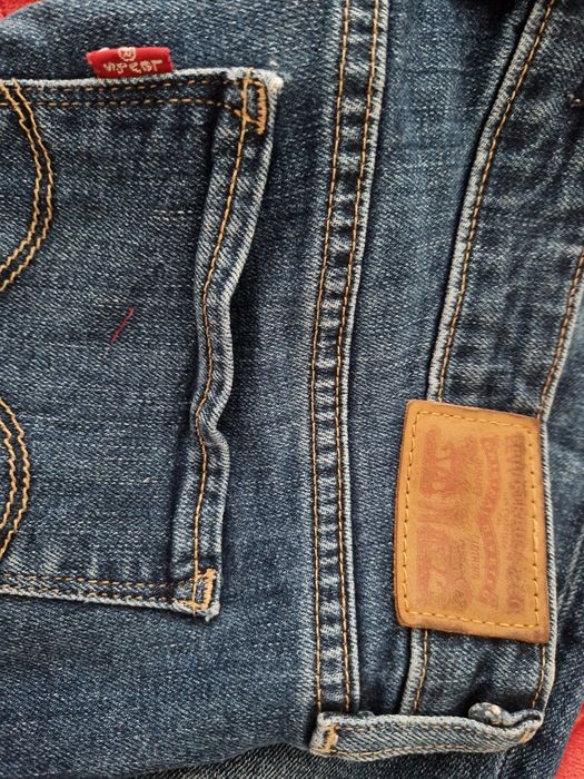 Blugi Levi s 714  de vanzare