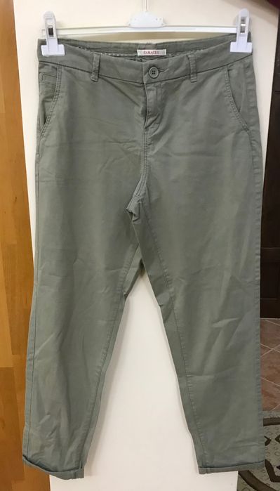 Pantaloni 3 sferturi gri-khaki Camaieu