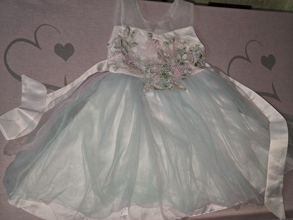Платье на девочку 5 лет
