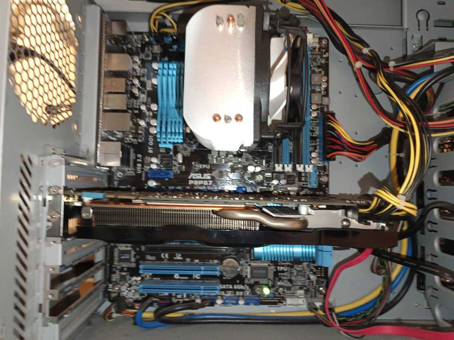 Настолен компютър 8GB / 1TB / GTX580