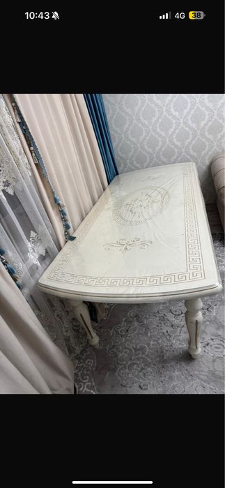 Продается стол в хорошем качестве