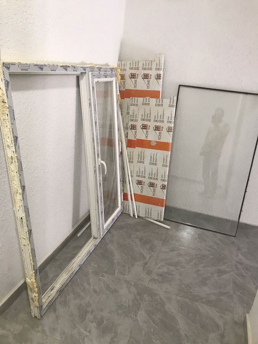 Продам оконные рамы