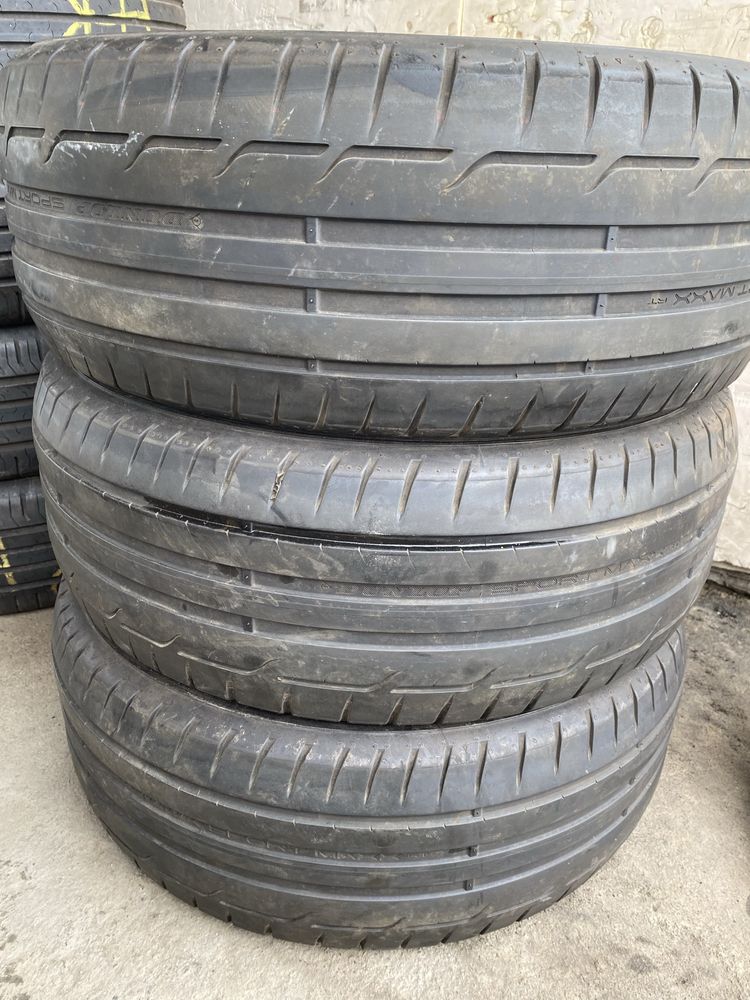 Три Штуки Летние Шины 235/55/17 Dunlop SPORT MAXX.