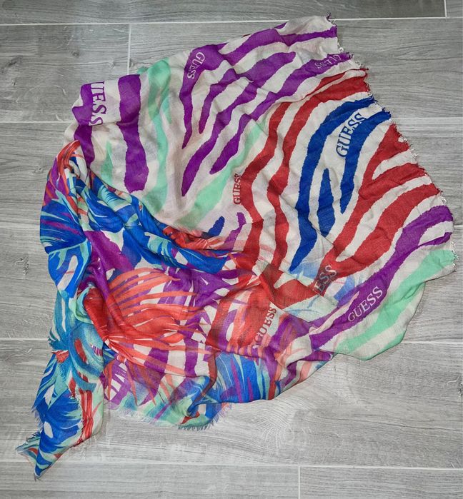Eșarfa Guess și Tommy Hilfiger originale