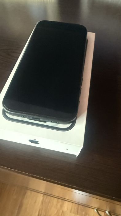 iPhone 15.