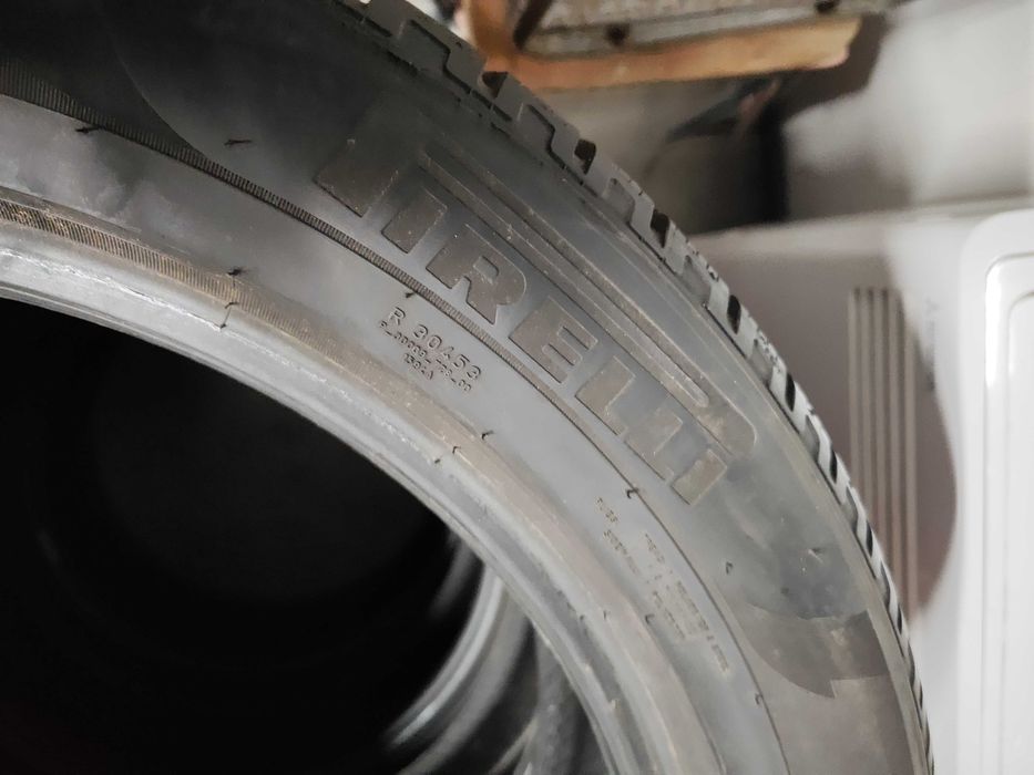 4бр. зимни гуми 235/50/19 Pirelli