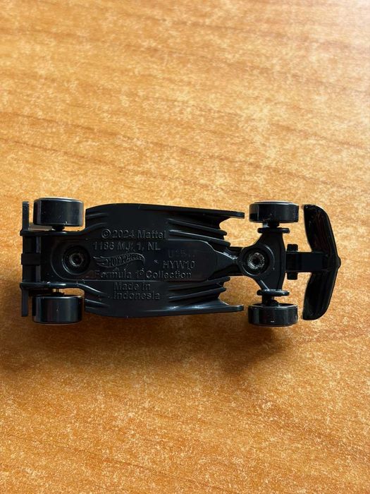 Колекционерска Формула 1 количка Haas от HotWheels сезон 24/25