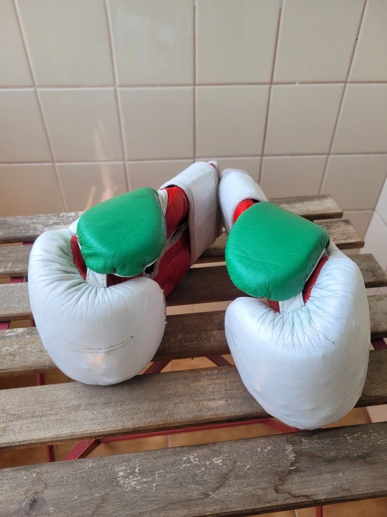Боксови ръкавици Pulev - 14 oz