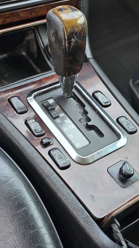 продам машину W210