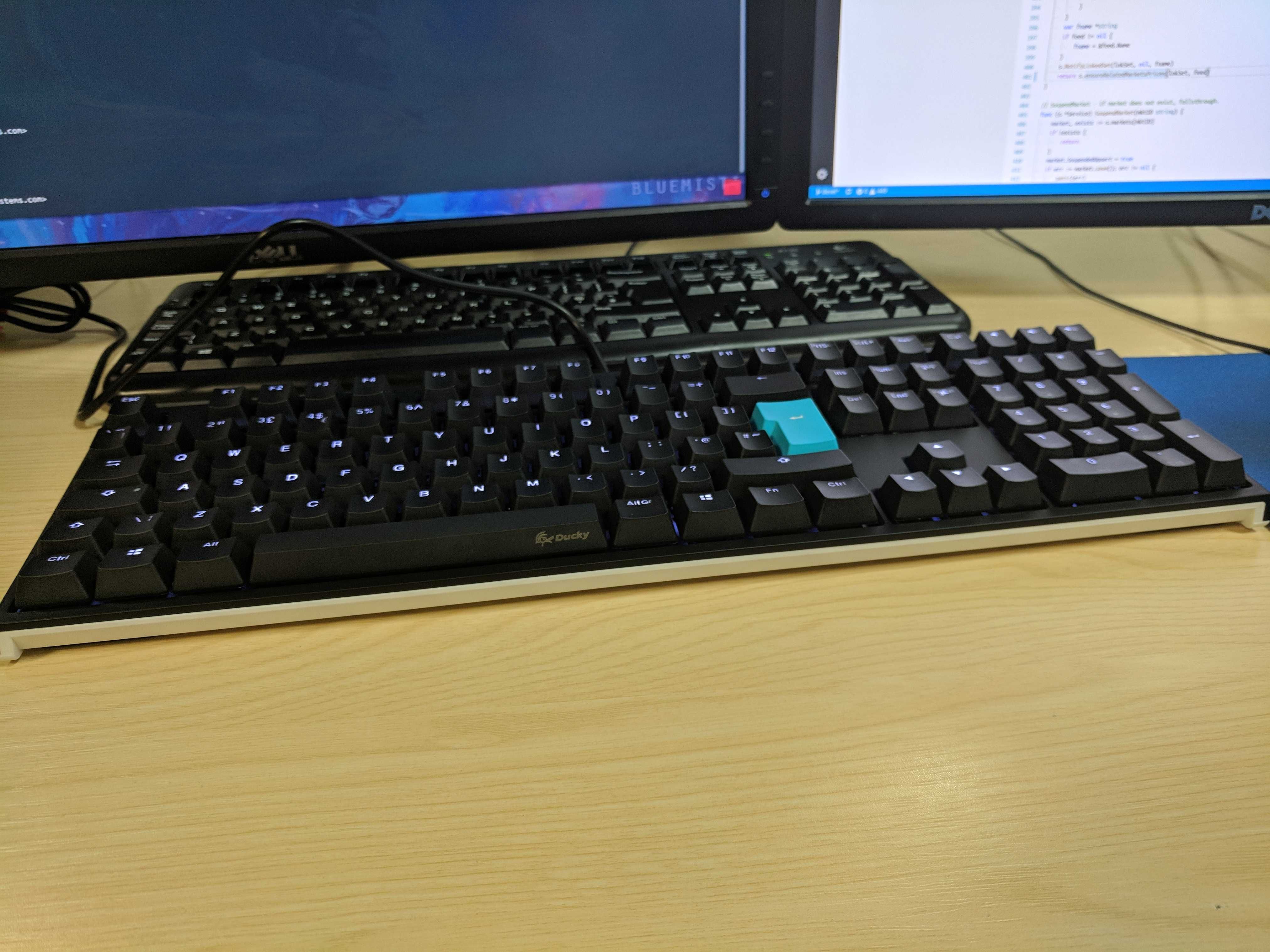 Tastatura mecanica Ducky One 2 (Cherry Blue switches)