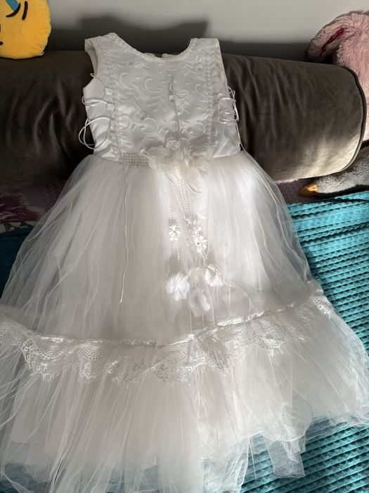 Продам платье детское пышное