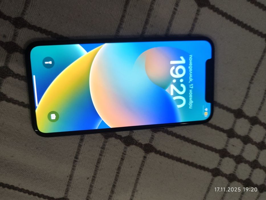 Iphone X  64GB с нова батерия