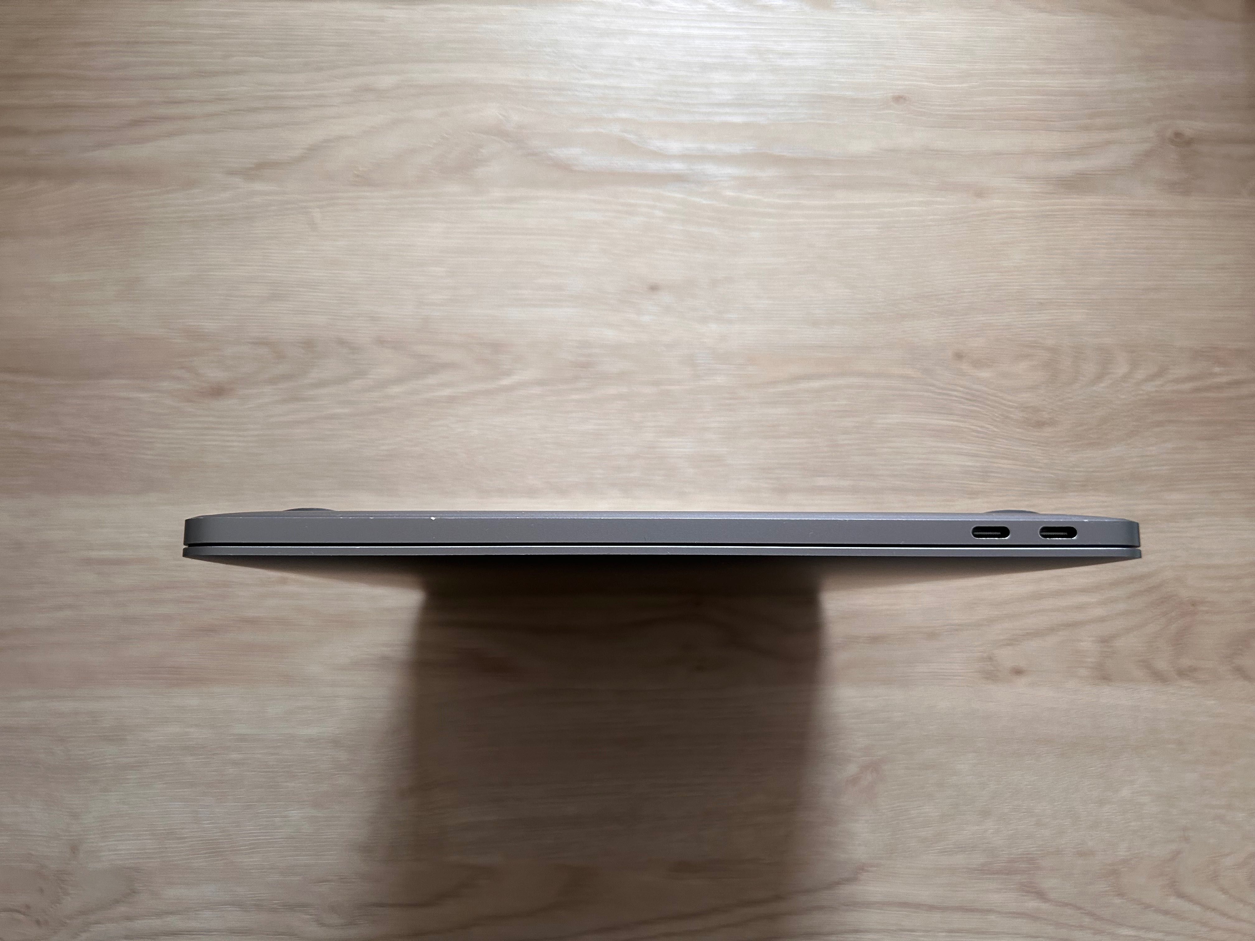 Macbook Pro 128gb 13-inch A1708