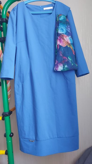 Продам женские платья по 3000 тенге