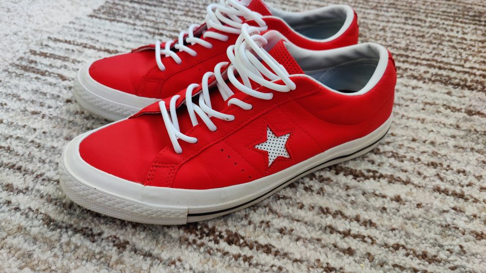 Adidasi/tenesi converse