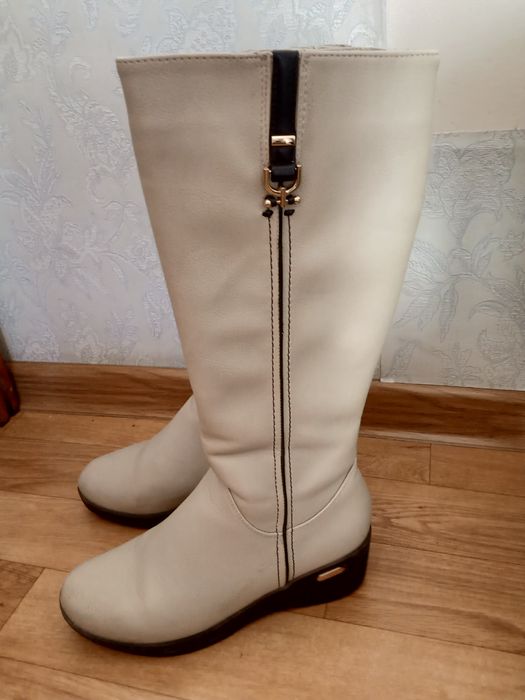 Продам сапоги  женские