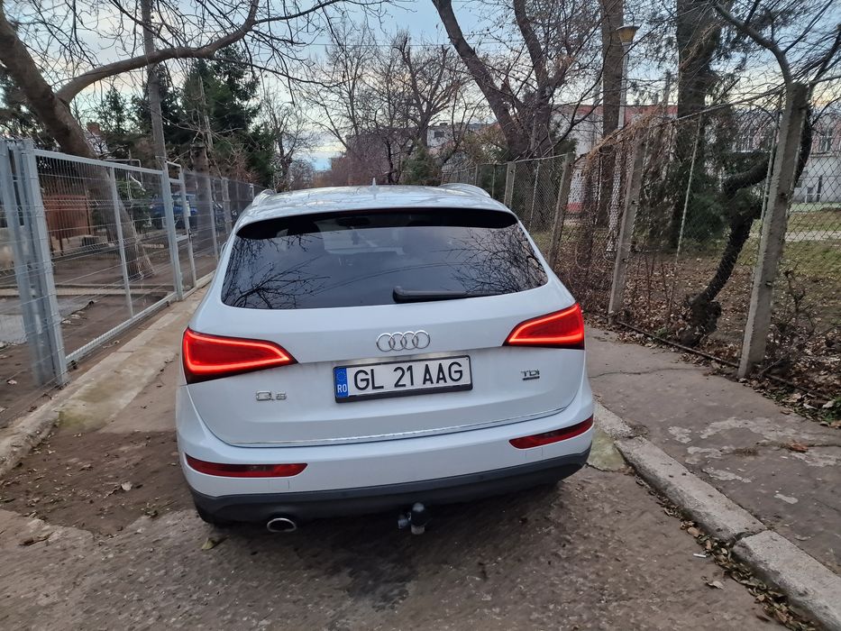 Vând Audi Q5 quatro