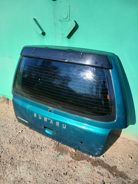 Б/у задняя крышка багажника