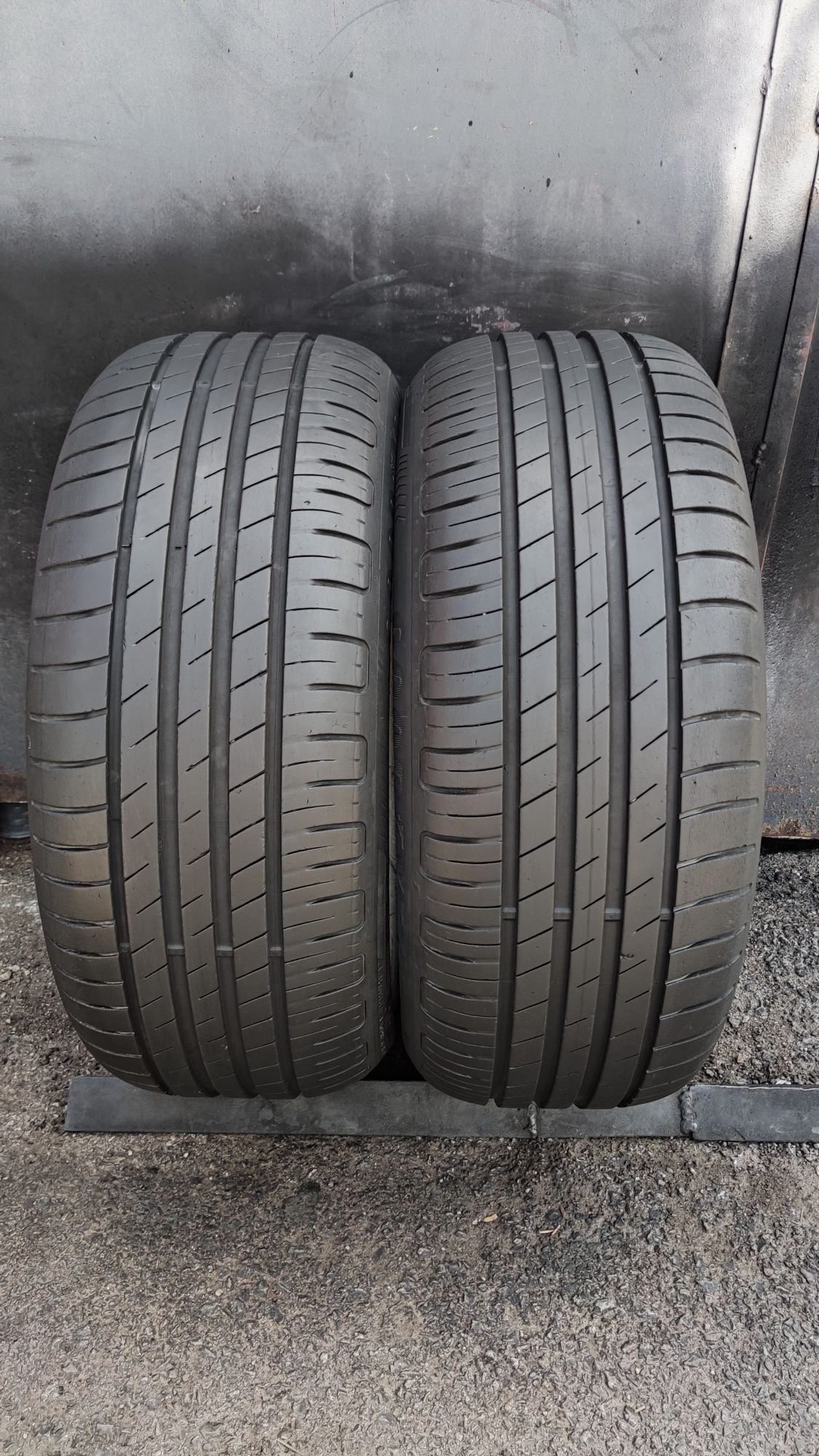 2бр. летни гуми 205/55/16 GoodYear Efficient Grip Performance
dot22
7.