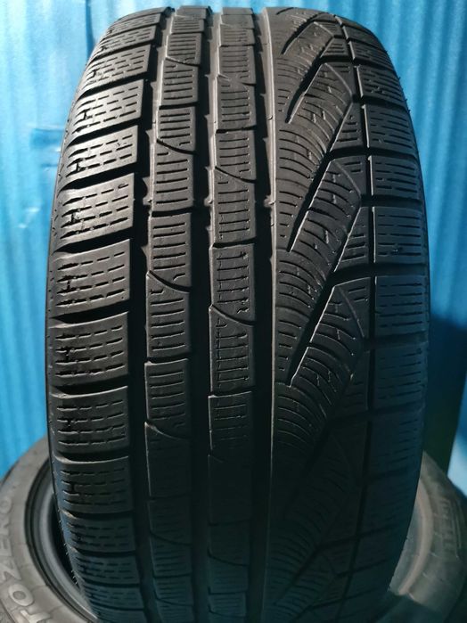 225 45 18 - 255 40 18 pirelli runflat m+s 4 buc