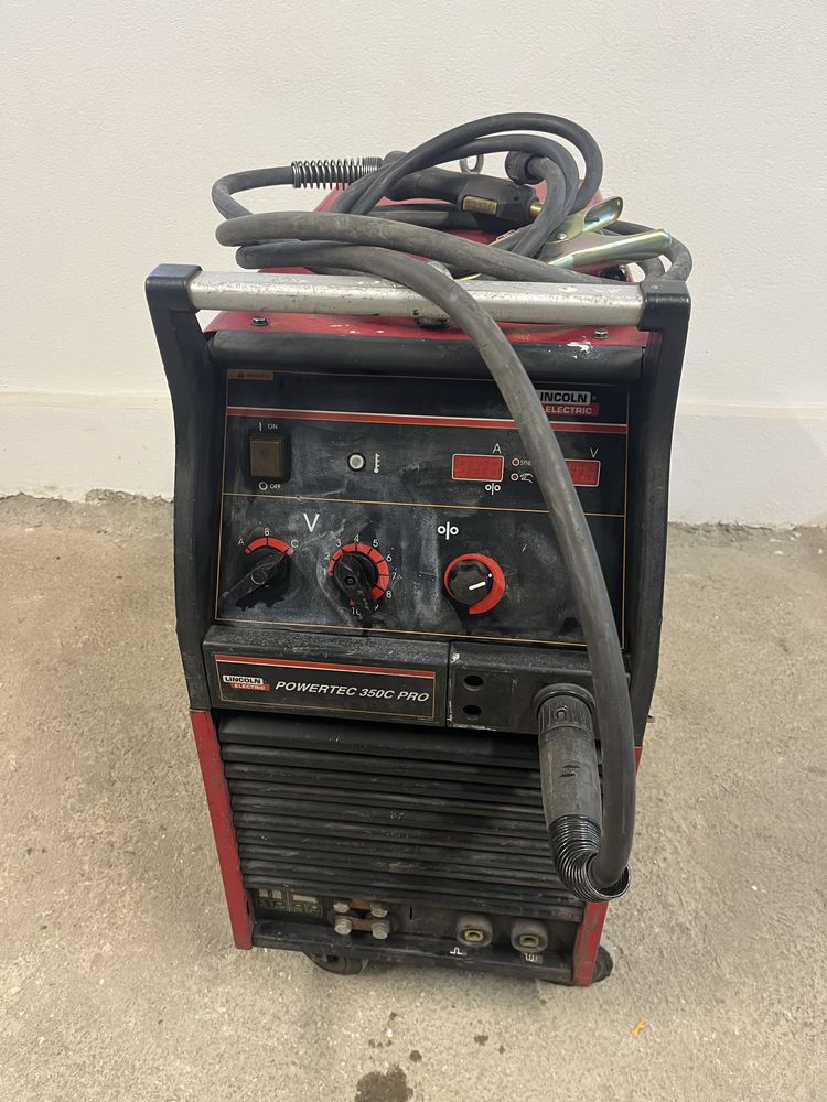 Синергично топодаващо Lincoln Powertec 350C Pro